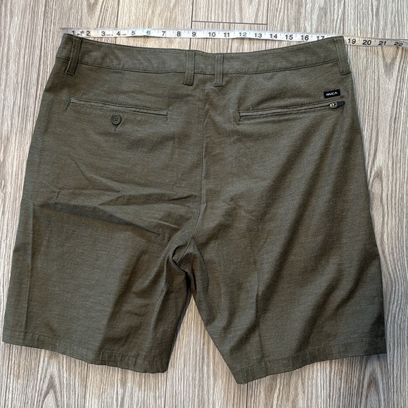 RCVA Shorts - Picture 4 of 5